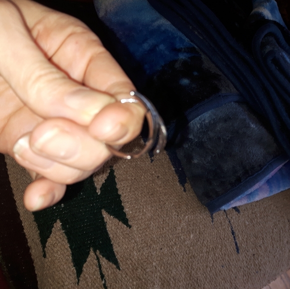 2 Rings and  Elephant Earrings - Picture 10 of 13